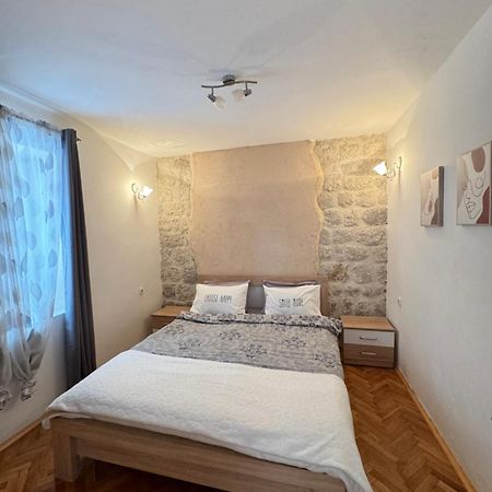 Cozy Little House Kotor Apartment Bagian luar foto