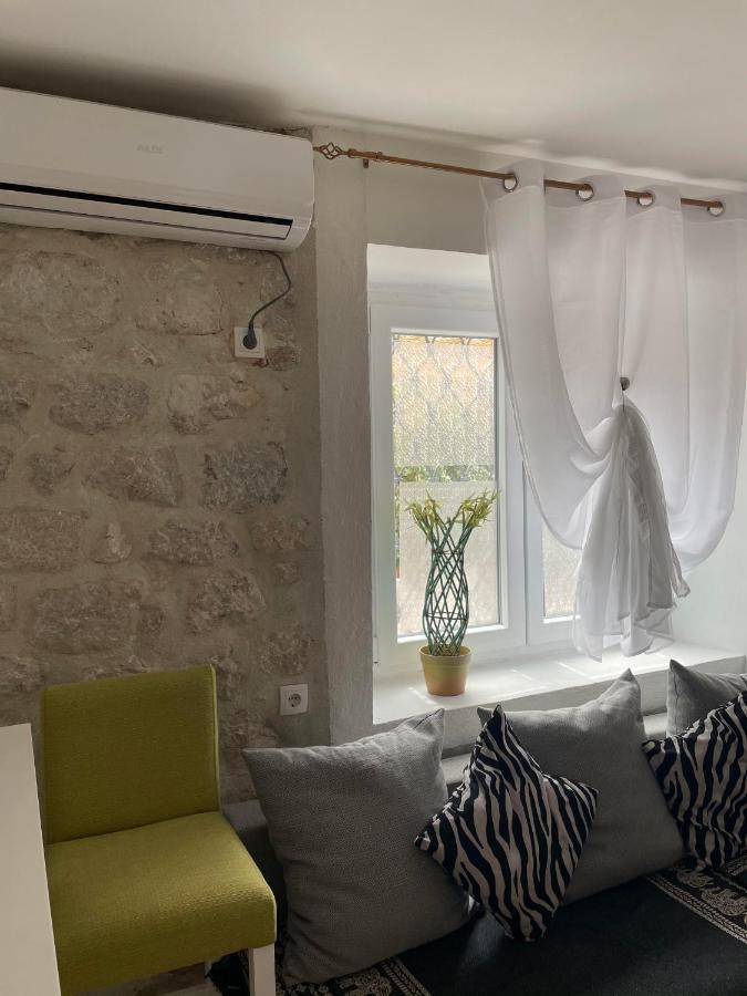 Cozy Little House Kotor Apartment Bagian luar foto